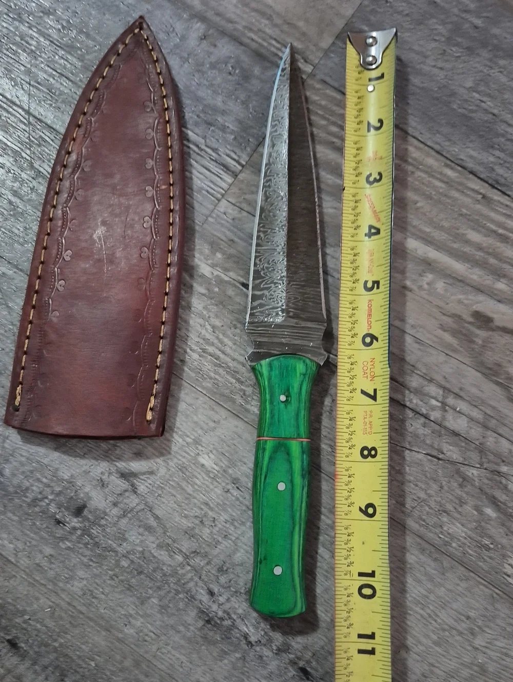 Green Handle Damascus Blade Hunting Knife with Leather Sheath